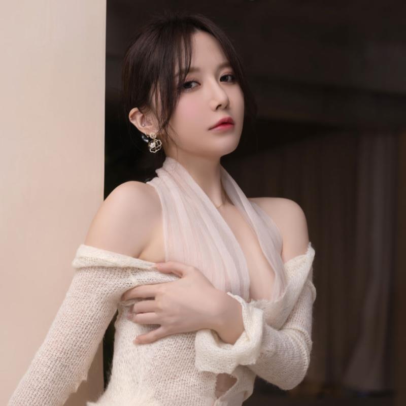 23001.鱼子酱Fish – 内购私拍 NO.002 阿芙洛狄忒 [131P-4.0GB]