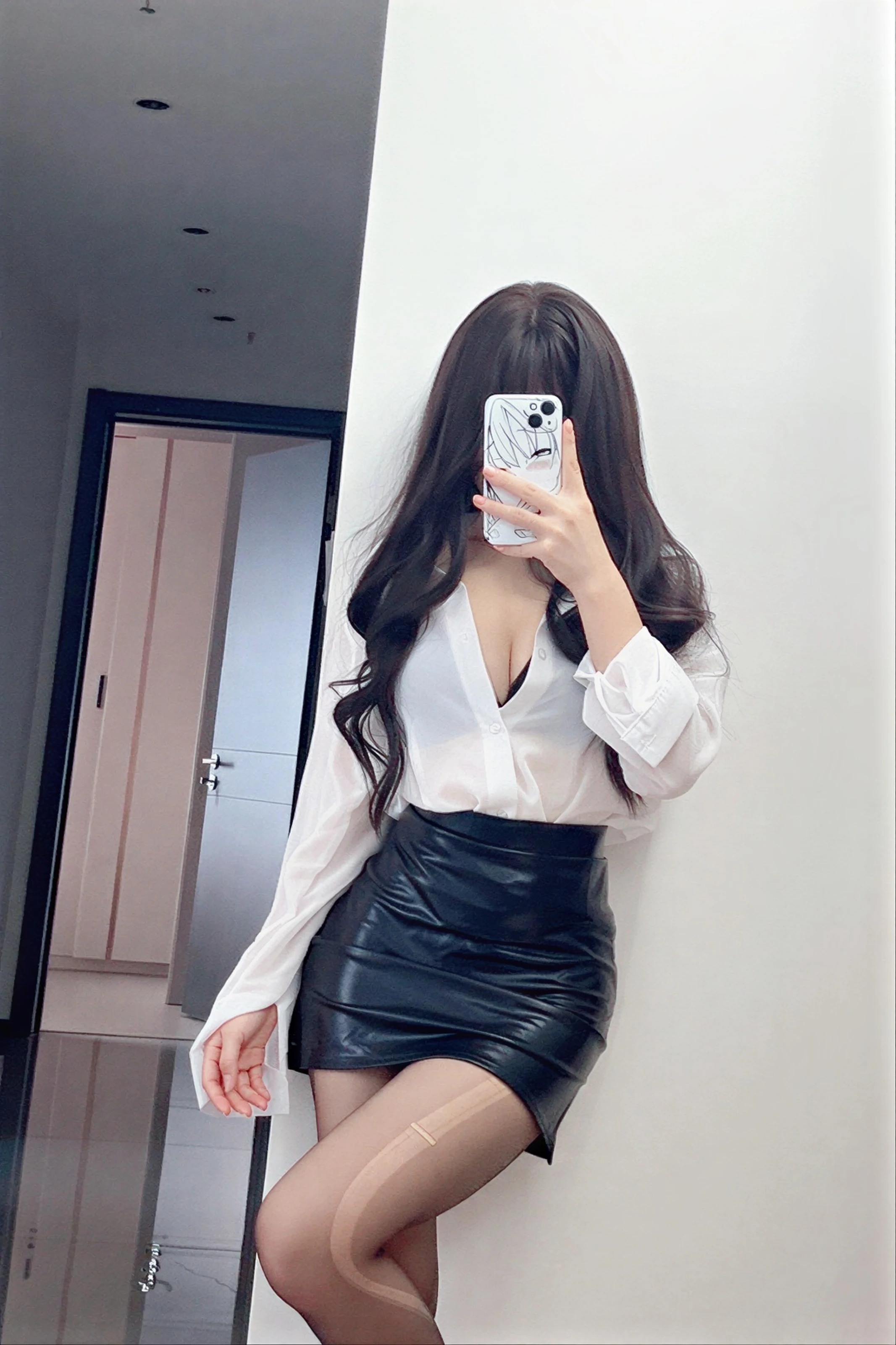 Bangni邦尼 – 老师好 自拍