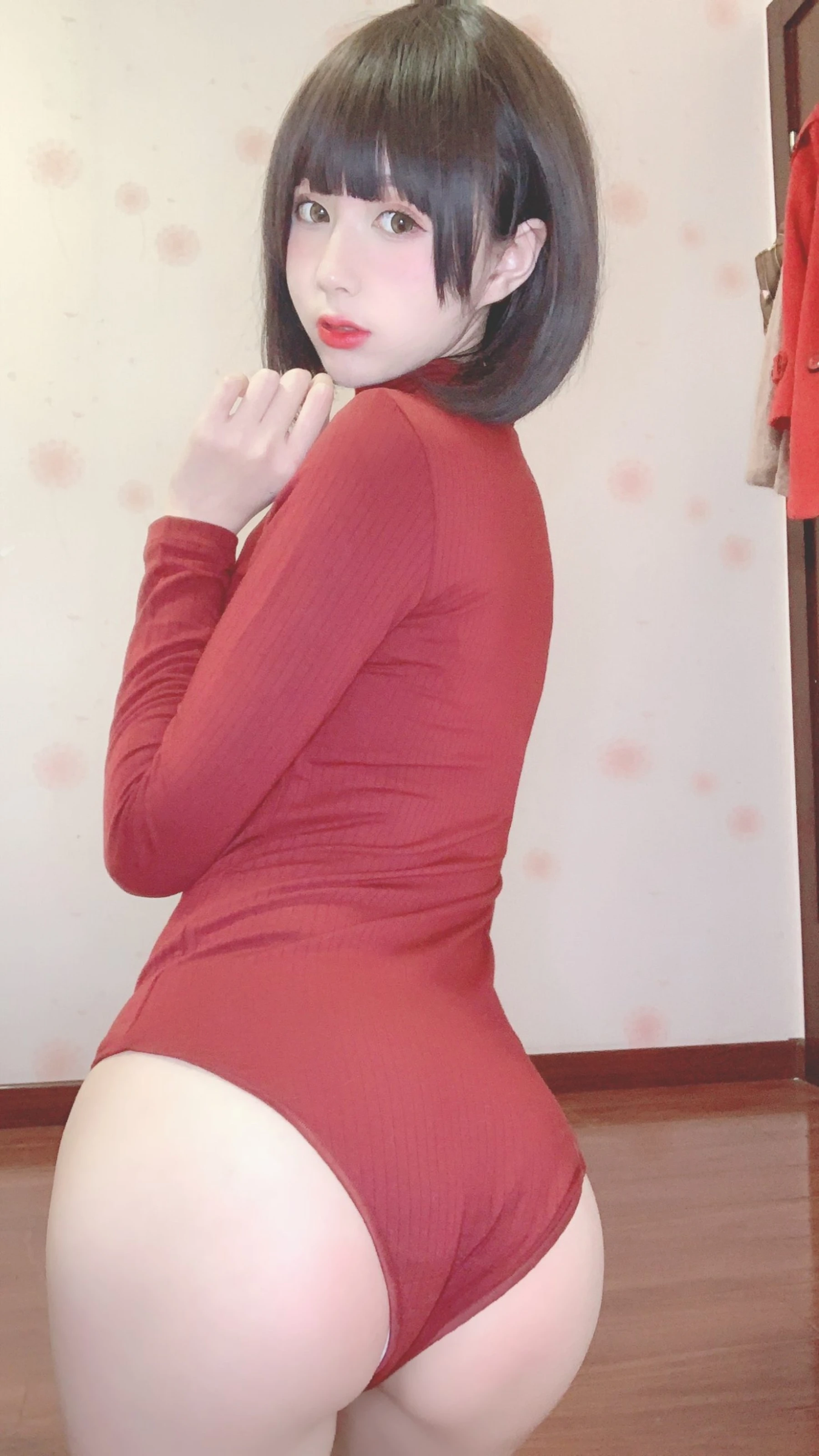 西园寺南歌 – 红色毛衣插图5