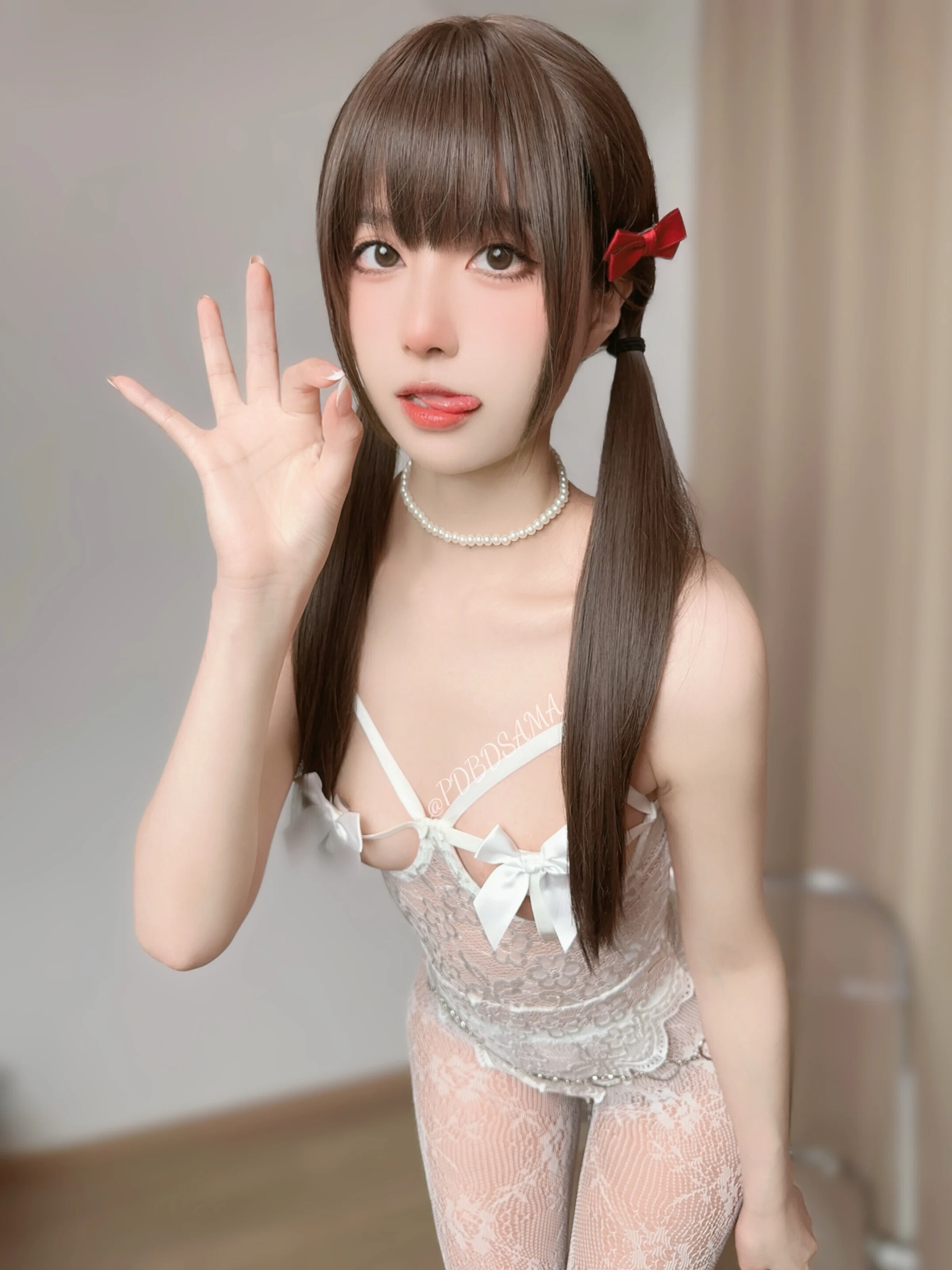 布丁大法 – 白色蕾丝