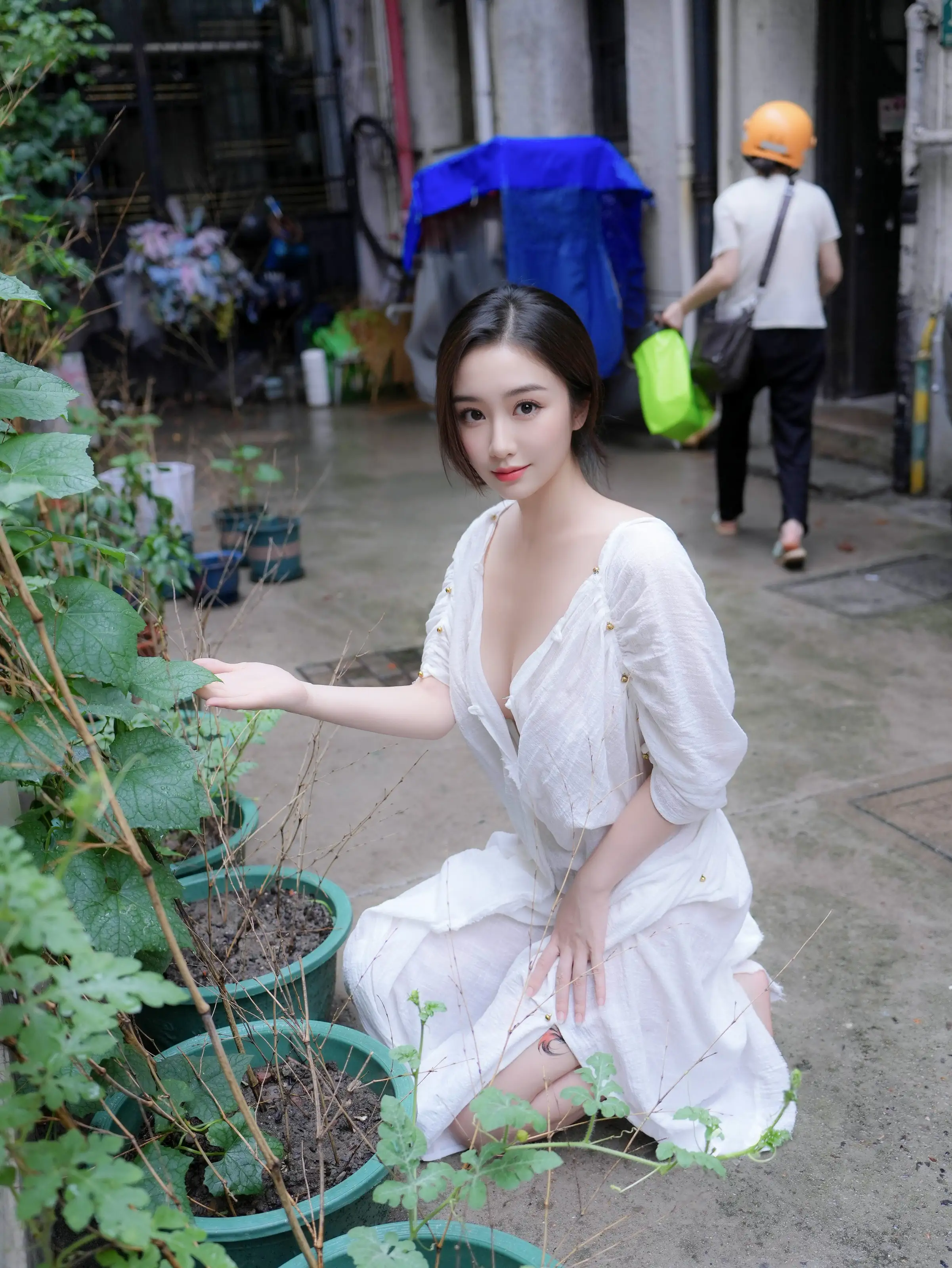 XR 无删减版 No.10603 楠芝 身着白色长裙的美女画家插图5 XR 无删减版 No.10603 楠芝 身着白色长裙的美女画家插图5