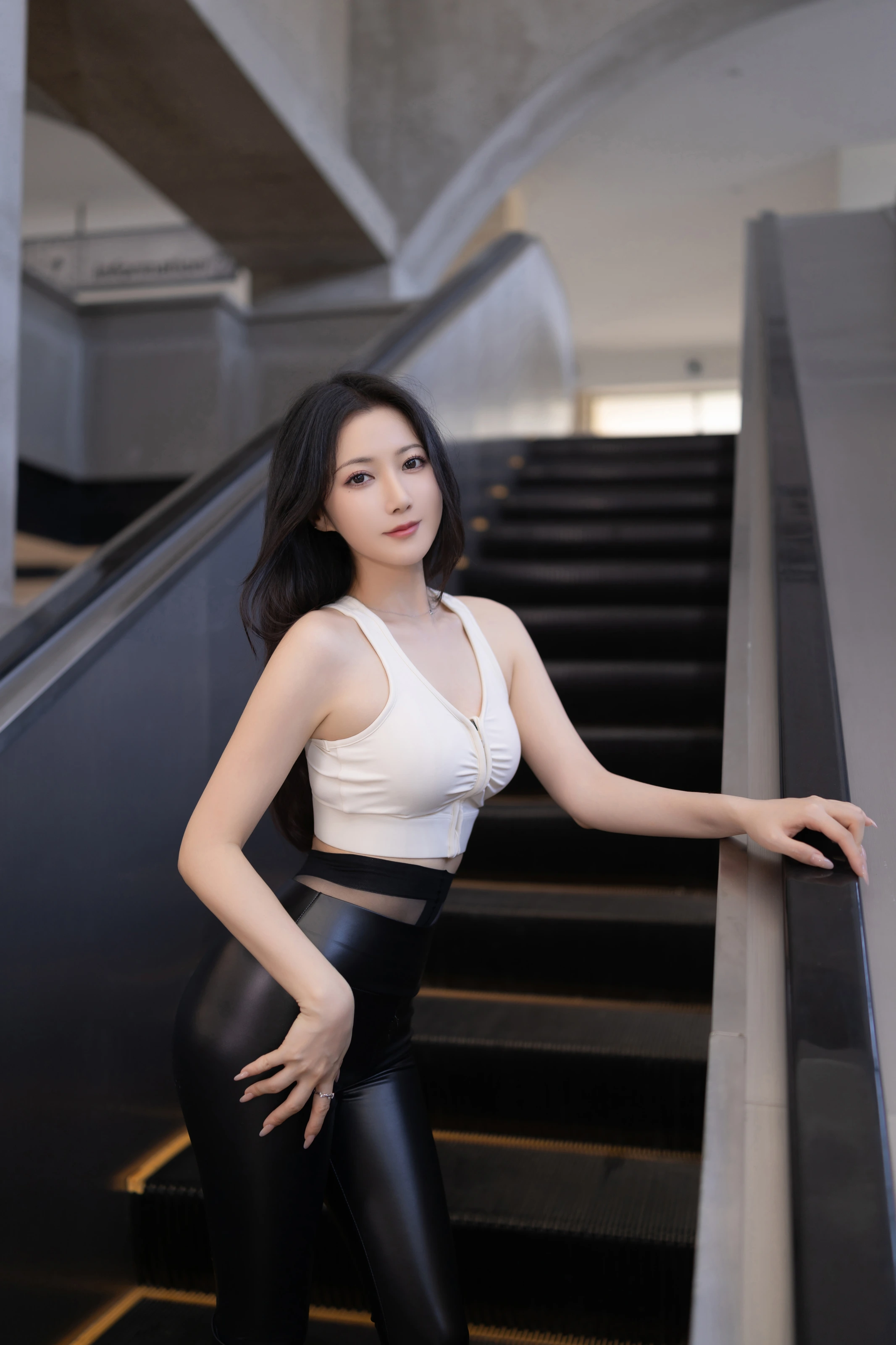 XR 无删减版 No.11021 鱼子酱Fish 行李托运插图5 XR 无删减版 No.11021 鱼子酱Fish 行李托运插图5